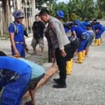 Tim SAR Korpolairud Bangun Jembatan Sementara di Korong Maranci, Padang Pariaman