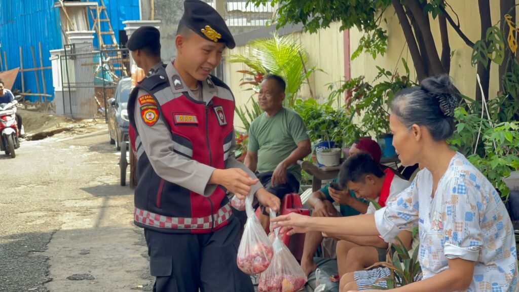 Rajut Kepedulian Sosial Idul Adha 1447 H, Korsabhara Baharkam Polri Salurkan 802 Paket Daging Kurban*
