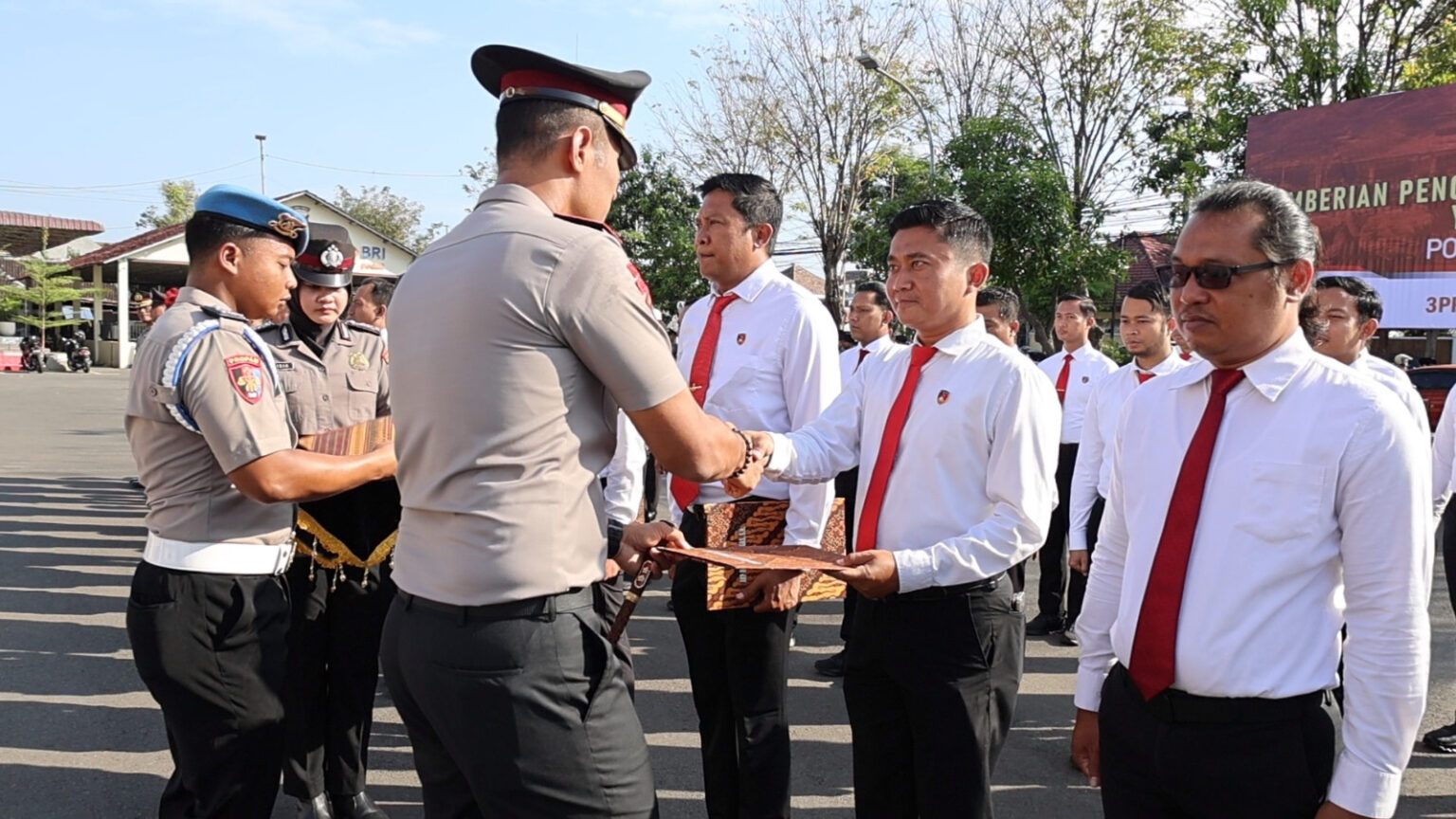 Kapolres Pasuruan Komitmen Beri Apresiasi Kepada Personil yang Berprestasi