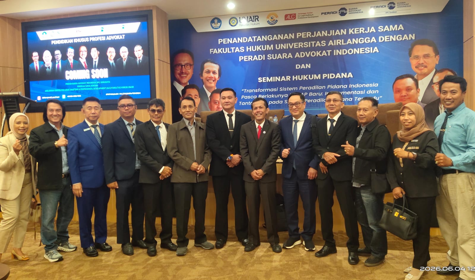 PERADI SAI dan FH UNAIR Perkuat Sinergi Lewat MoU, Bedah Implementasi KUHAP Baru dalam Seminar Nasional