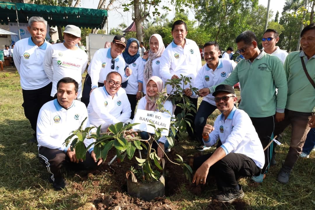 Peringati Hari Lingkungan Hidup Sedunia 2026, Pemkab Bangkalan Gelar KORVE dan Tanam Pohon