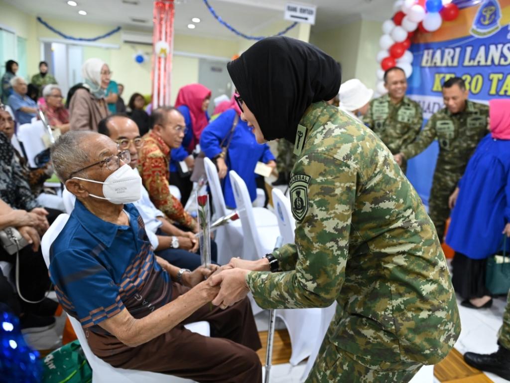 PEDULI KESEHATAN LANSIA, LADOKGI TNI AL PERINGATI HARI LANJUT USIA NASIONAL 2026