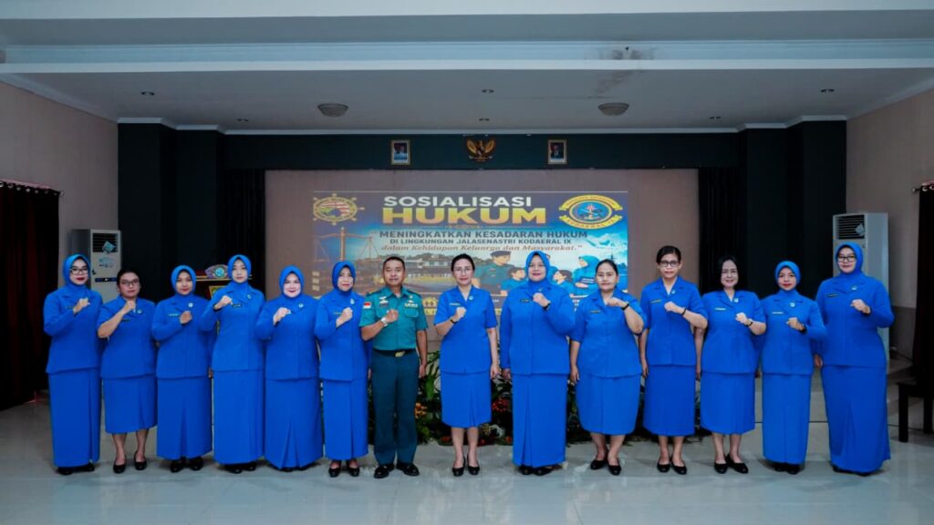 Tingkatkan Kesadaran Hukum dan Harmonisasi Keluarga, Jalasenastri Kodaeral IX Gelar Sosialisasi Hukum