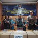 KODAERAL XI GAGALKAN PEREDARAN ROKOK ILEGAL SENILAI LEBIH DARI RP2,7 MILIAR, TEGASKAN KOMITMEN TNI AL DALAM PENEGAKAN HUKUM DI PAPUA SELATAN