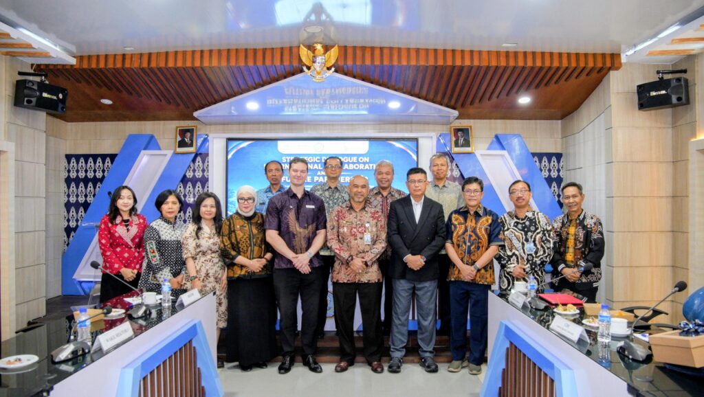 Fakultas Kedokteran UHT Gelar FGD dengan Universiti Sains Malaysia dan Charles Darwin University, Bahas Kolaborasi Riset Kemaritiman dan Kesehatan