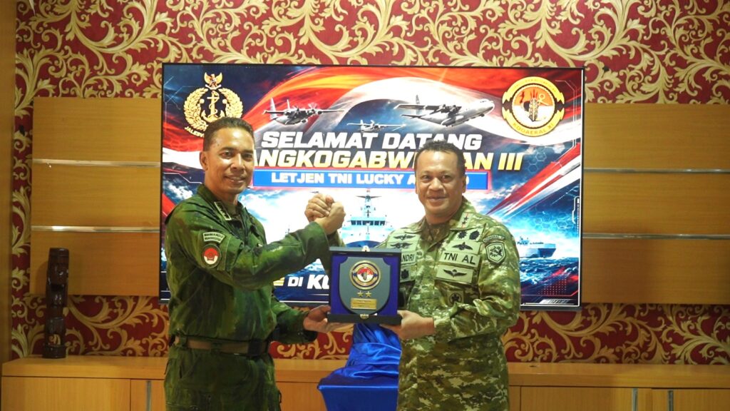 Kodaeral XI Terima Kunjungan Kerja Pangkogabwilhan III, Perkuat Sinergi Pertahanan di Papua Selatan