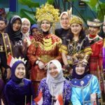 Dipimpin Kepala LLDIKTI VII, Upacara HUT ke-81 RI Makin Semarak dengan Penampilan Drumband dan Paduan Suara Universitas Hang Tuah