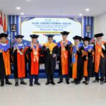 Bahas Kemiskinan Pesisir dan Keamanan Maritim, Kolonel Laut Robinson Raih Doktor dari UHT