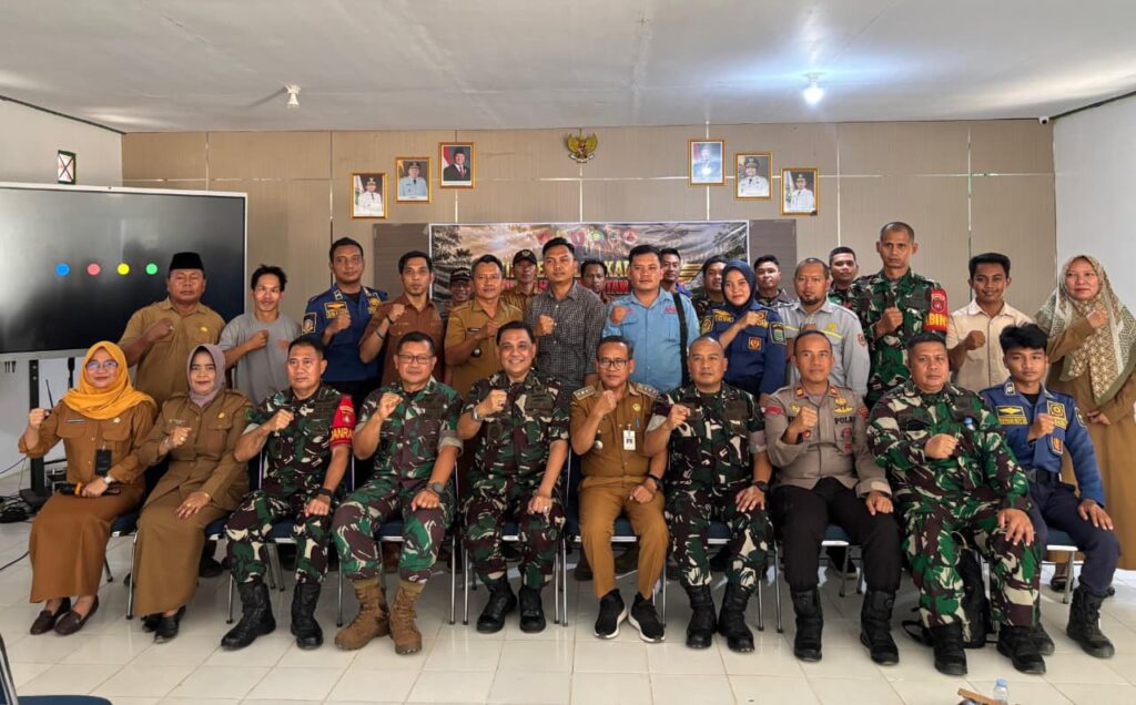 Kolaborasi dengan Mabes TNI, Kecamatan Mantewe Perkuat Sinergikan Strategi Permanen Hadapi Karhutla