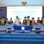 Rektor UHT: Gelar Bukan Pelabuhan, 569 Wisudawan Harus Berani Berlayar dan Berkarya