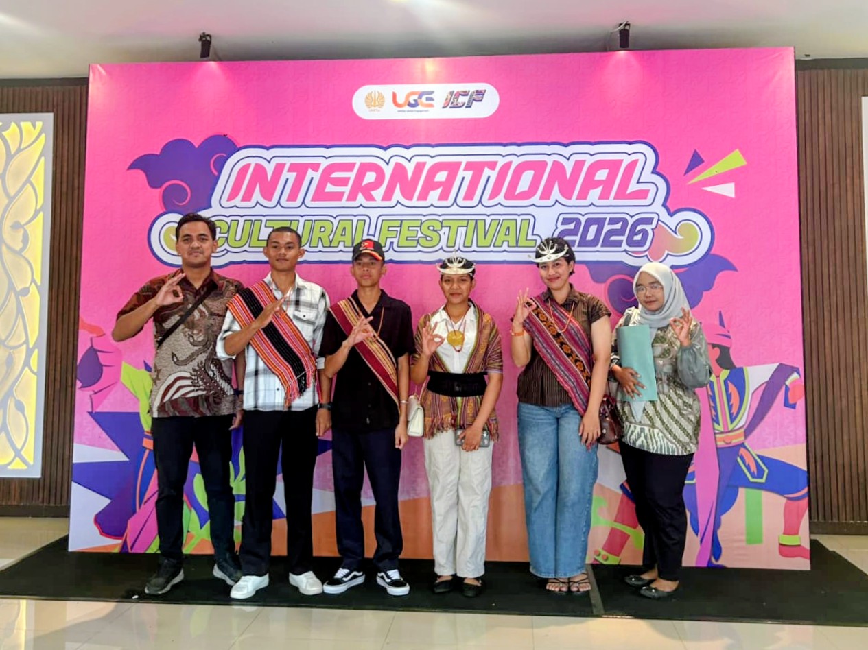 UHT Dorong Mahasiswa Berwawasan Global melalui International Cultural Festival 2026