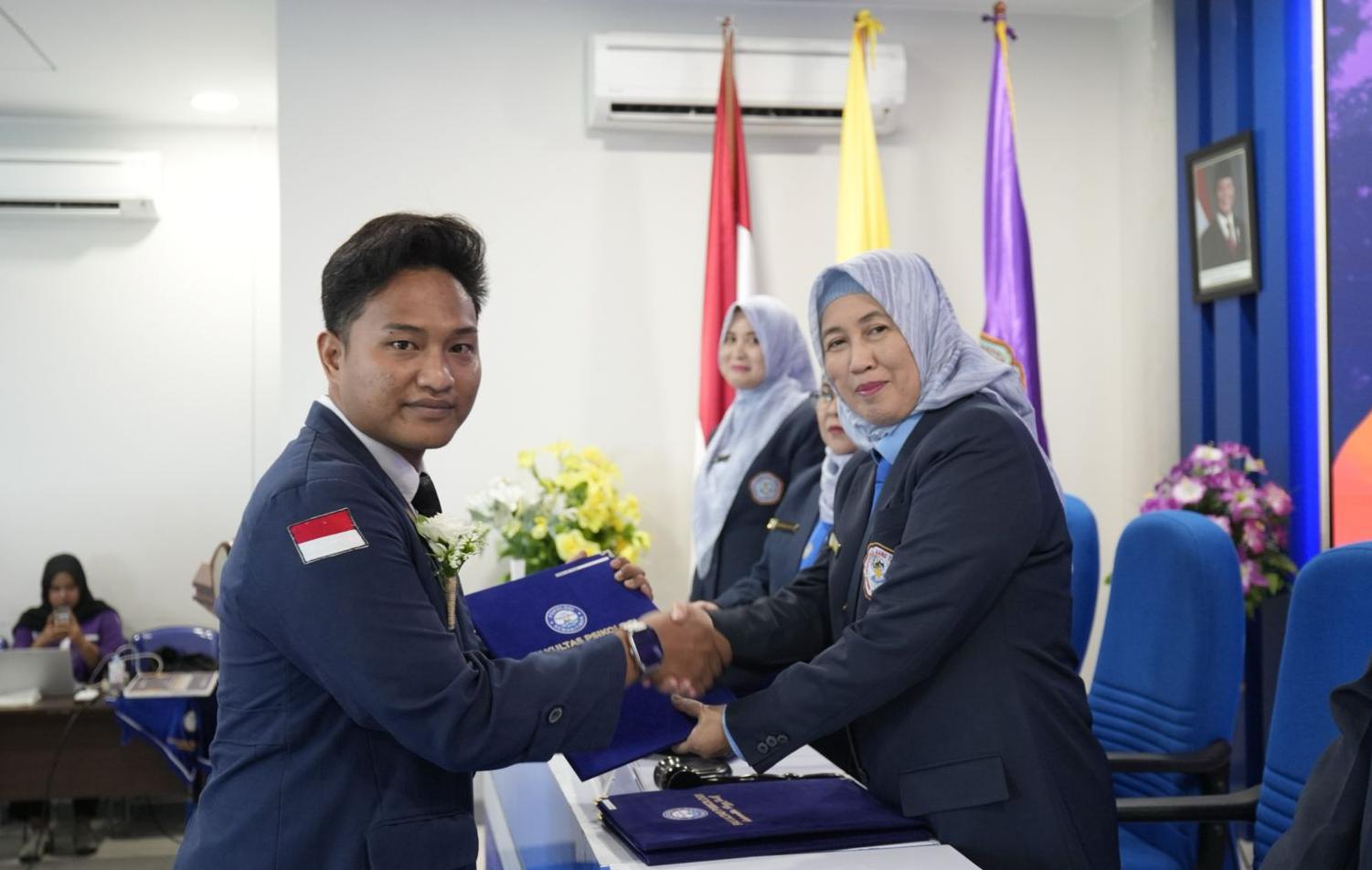 Fakultas Psikologi UHT Gelar Yudisium Semester Genap, Kukuhkan 61 Lulusan